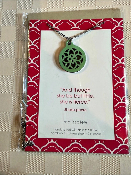melissalew Jewelry - melissalew Green Pendant Necklace NWT
